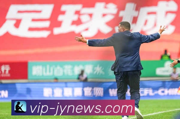 裁判刚准备脱手套下班吴宜泽意外闯入决赛现场引关注专题观察 裁判刚准备脱手套下班吴宜泽意外闯入决赛现场引关注专题观察